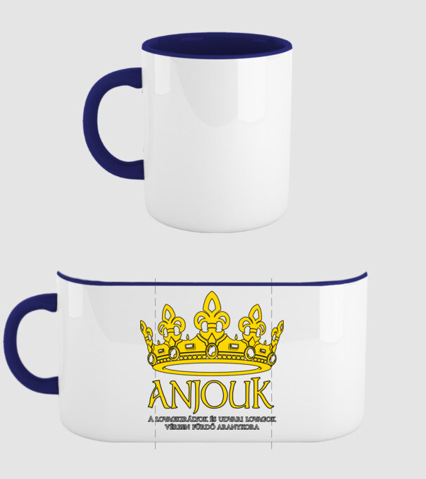  minta sötétkék pólón